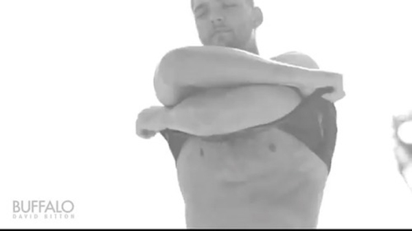 搂住_搂抱的搂的组词_楼住有情人电视剧