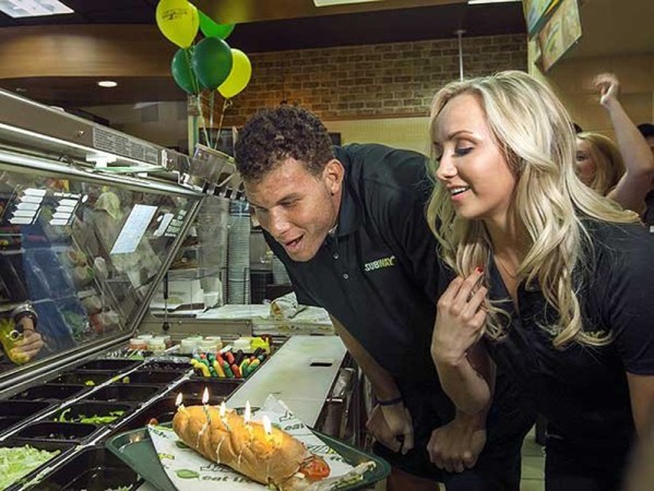 楼住有情人电视剧_搂抱的搂的组词_搂住