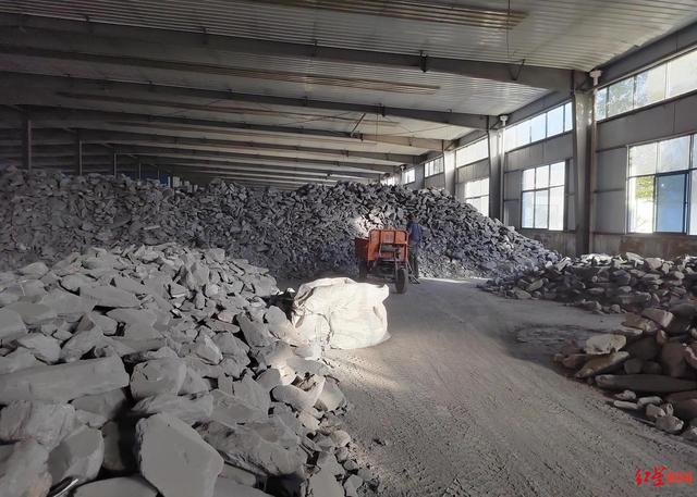 锆石多少钱一克拉_克拉恋人锆石款_3克拉锆石价格