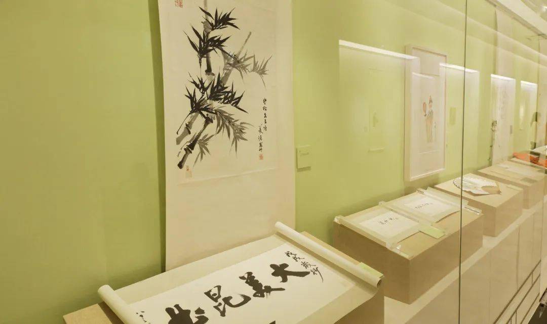 一枝独秀_华丽的独秀_独秀的英文