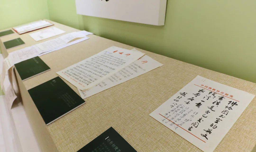 一枝独秀_独秀的英文_华丽的独秀