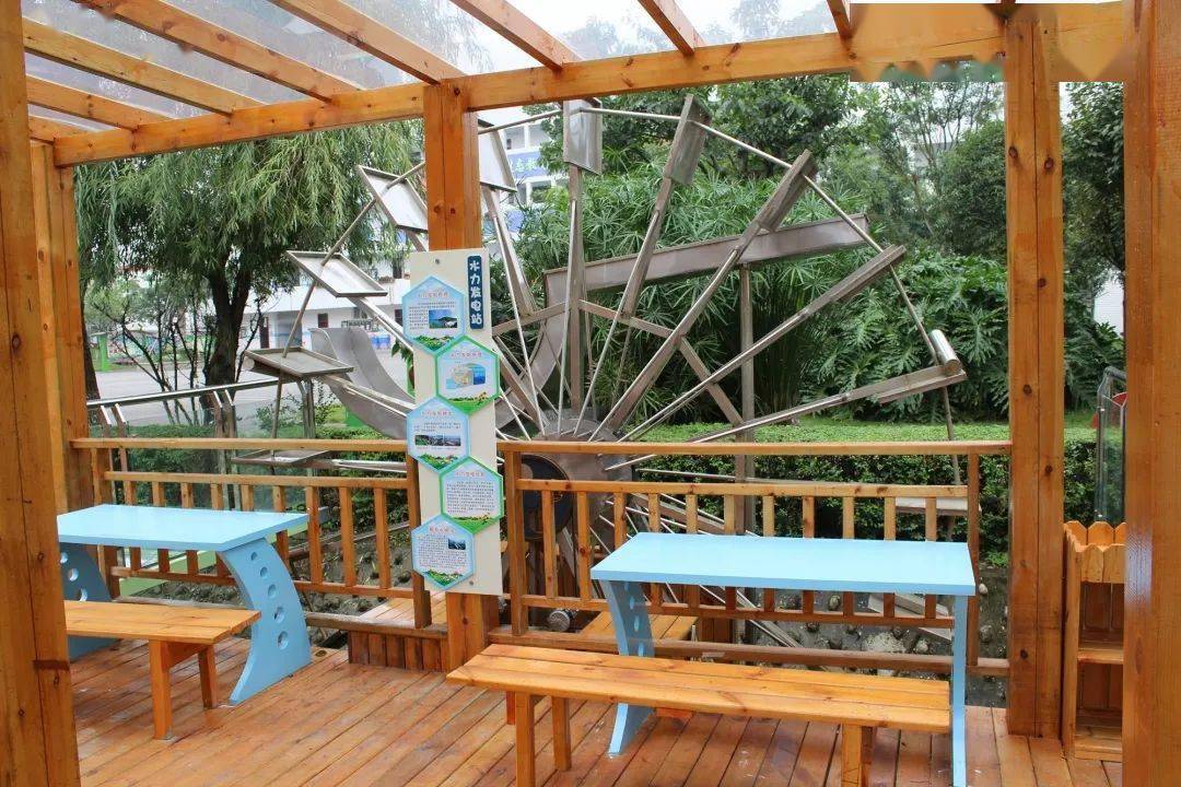 微波粼粼类似的成语_微波粼粼的拼音_微波粼粼