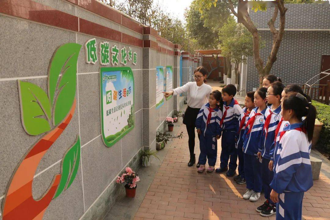 微波粼粼的拼音_微波粼粼类似的成语_微波粼粼