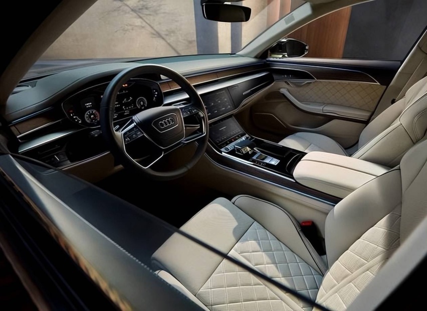 130万起售，奥迪A8L霍希版，能和迈巴赫S级平起平坐吗？