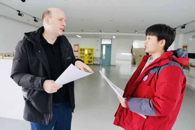 模拟场景、英文派对、绕口令……济南托马斯学校的英语日让孩子们爱上“练嘴皮子”