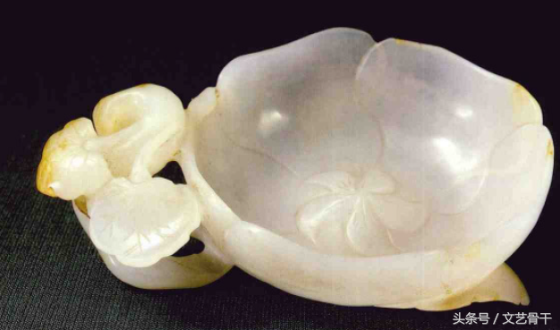 戛玉敲冰_敲冰和玉打一成语_敲冰玉屑的近义词