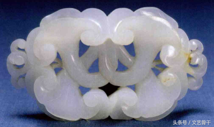 戛玉敲冰_敲冰玉屑的近义词_敲冰和玉打一成语