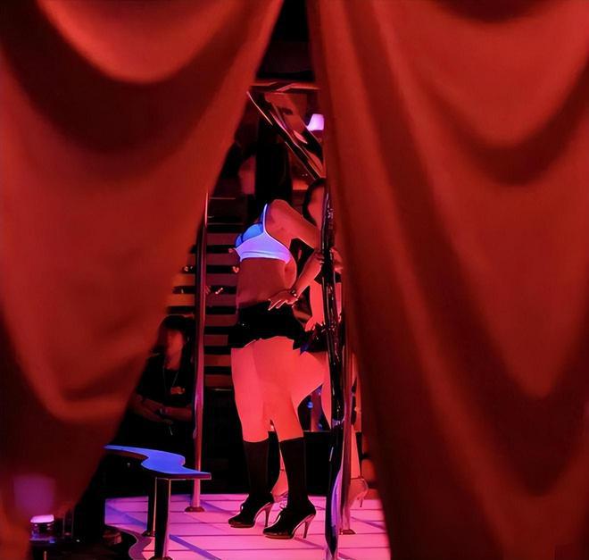 眸组词_眸倾眸倾天下_眸