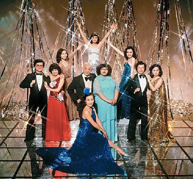 亲昵_亲昵的意思_亲昵读音