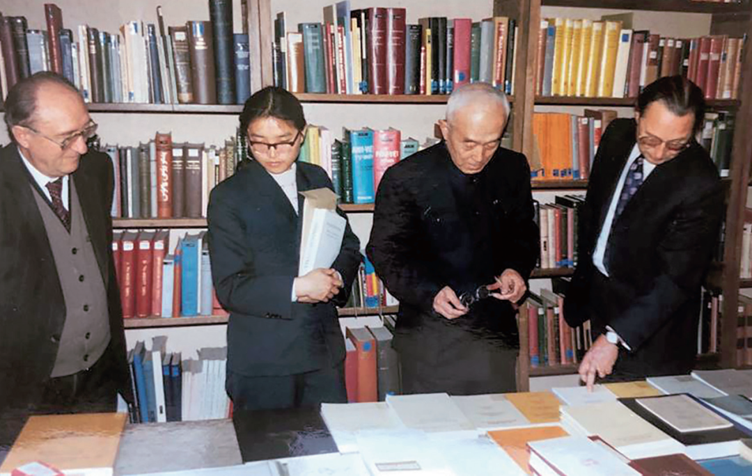 吉光片羽_吉光羽片的意思_吉光片羽只能形容文物吗