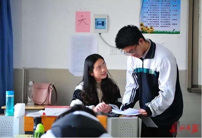 眼睛英语怎么读eyes_眼睛英语_眼睛英语怎么写