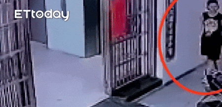 be_be是什么意思_behind