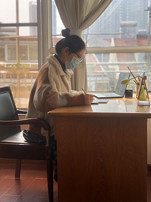 期间英文翻译_表示期间的英语_在期间用英语怎么说