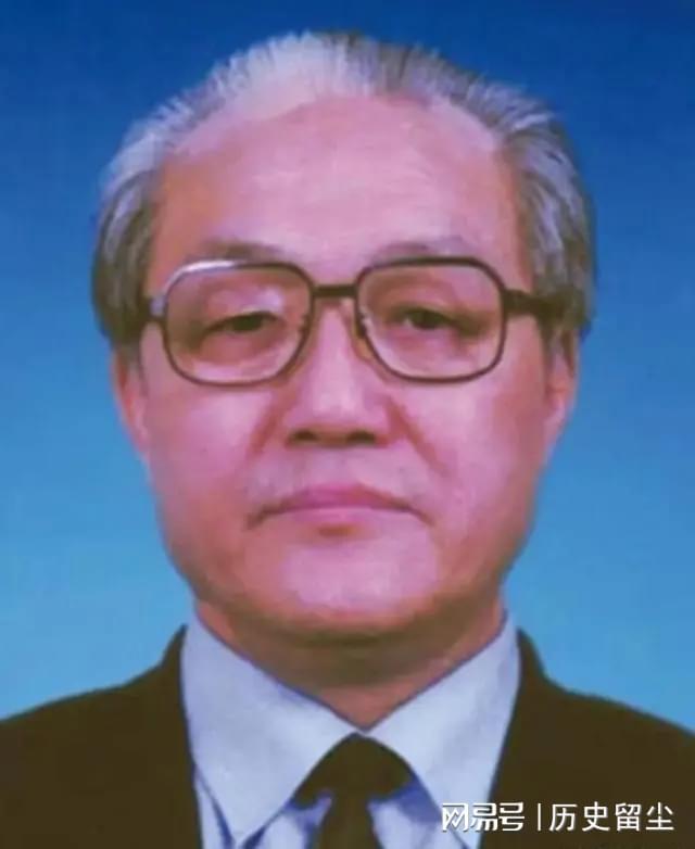 忠诚赞歌歌词_《忠诚赞歌》_一曲忠诚的赞歌