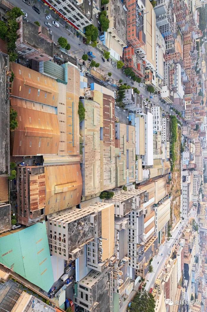 金光闪闪_闪闪金光是AABC吗_闪闪金光类似的词