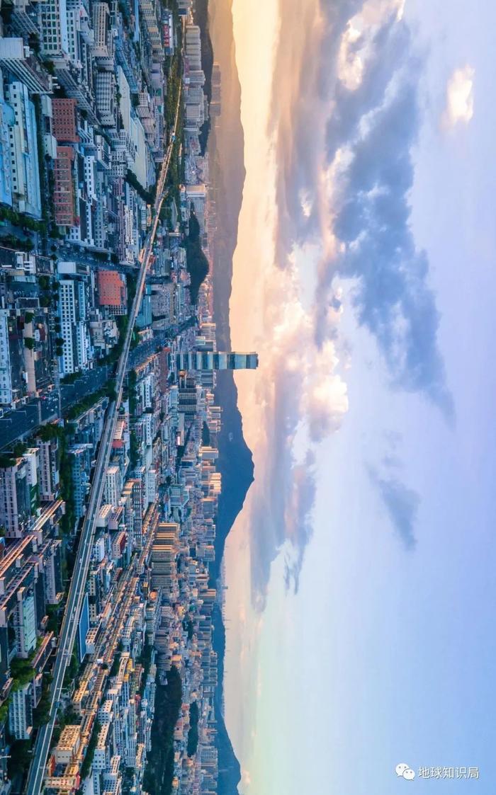 闪闪金光是AABC吗_金光闪闪_闪闪金光类似的词