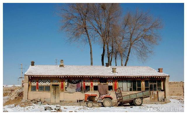 闪闪金光是AABC吗_闪闪金光有这么个词语吗_金光闪闪