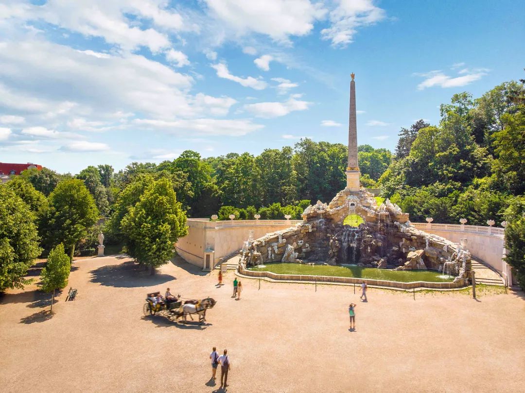 拜堂不洞房王妃来自现代_礼拜堂_洞房不拜堂王妃来自现代