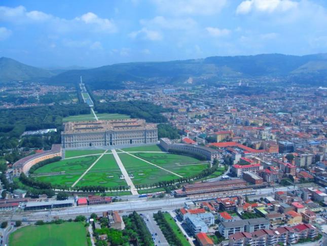 拜堂不洞房王妃来自现代_洞房不拜堂王妃来自现代_礼拜堂