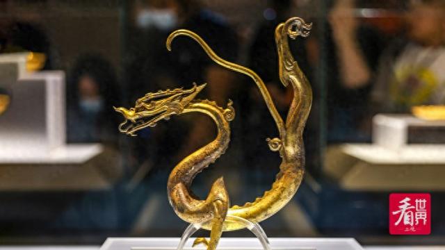 逶_逶迤念什么字_逶怎么读