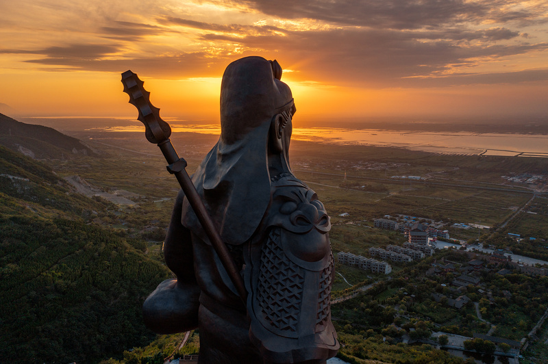 臂弯是哪个位置_臂弯疼怎么回事_臂弯