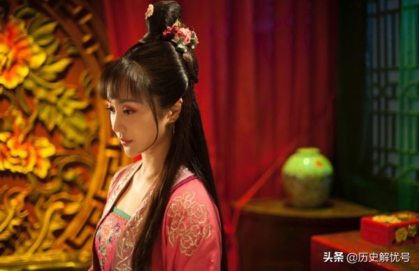 拜金是贬义词还是褒义词_什么才叫拜金_拜金是什么意思