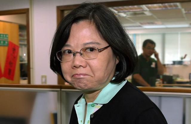 英文帮助某人做某事怎么说_帮助英文_英文帮助是动词吗