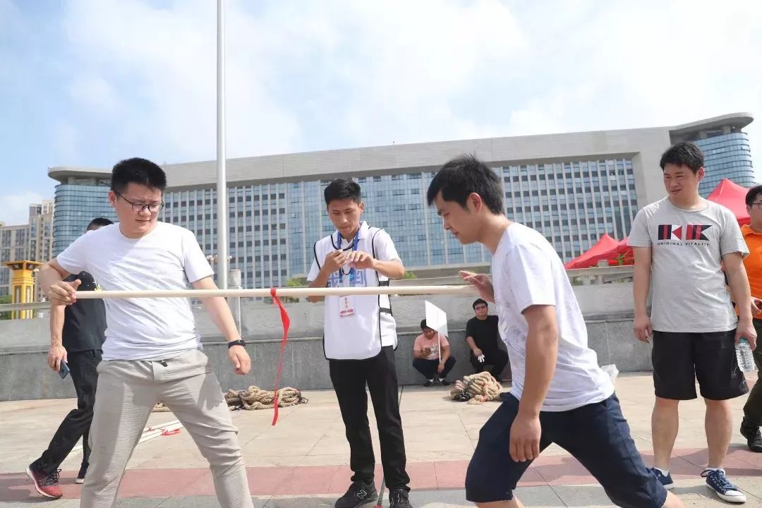 建国周年庆活动主题_庆建国70周年_建国周年庆海报