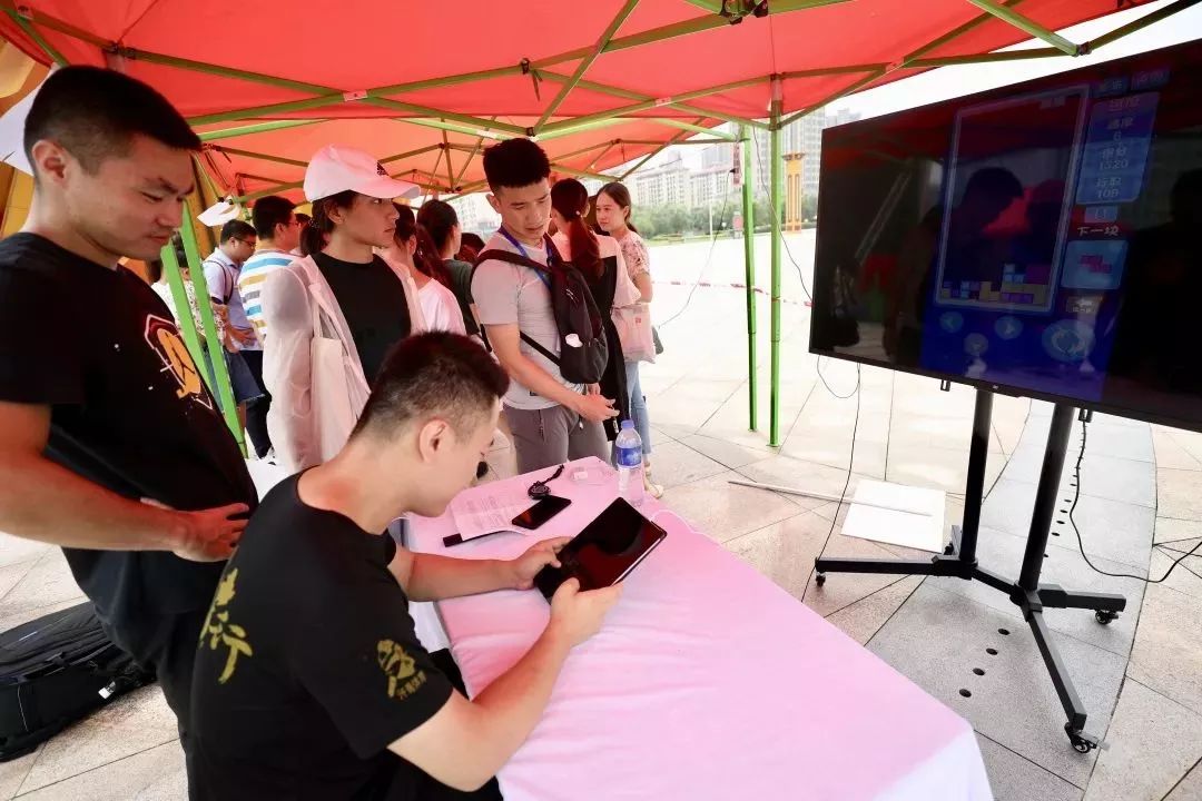 庆建国70周年_建国周年庆活动主题_建国周年庆海报