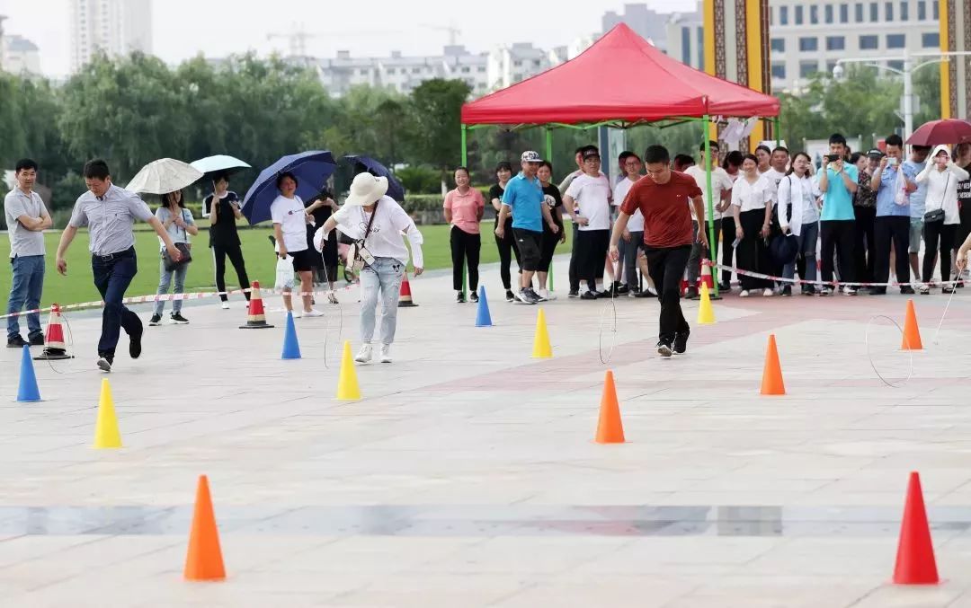 建国周年庆海报_建国周年庆活动主题_庆建国70周年