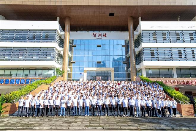 眉山电子职业技术学校多大_眉山电子职业学校怎么样_眉山电子职业技术学校