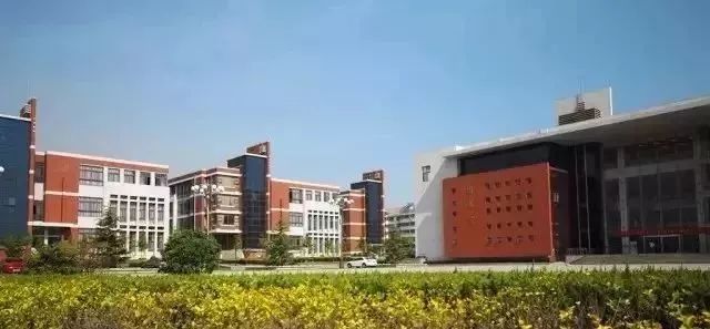山东外省职业大学学费_山东外事职业大学学费_山东职业外国语学院