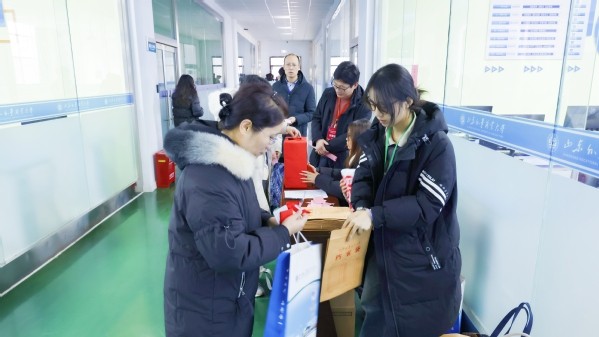 山东职业学院中外合作学费_山东职业外事大学是几本_山东外事职业大学学费