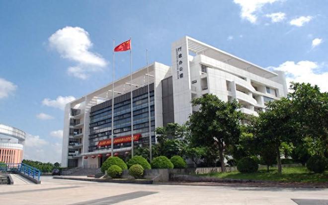 厦门医学院录取分数_厦门医学学院录取分_厦门医学院录取分数线2021