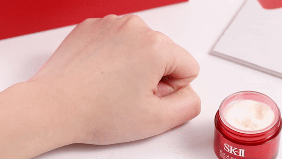 肤凝若脂_肤如凝脂啥意思_肤如凝脂