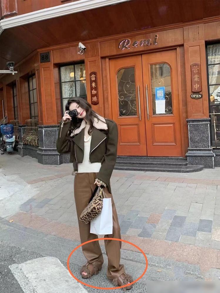 棉裤套皮裤必有缘故_皮裤套棉裤_棉裤套皮裤啥意思