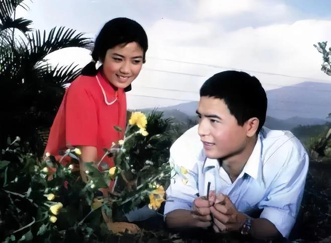 肤如凝脂在80_肤凝若脂_肤如凝脂