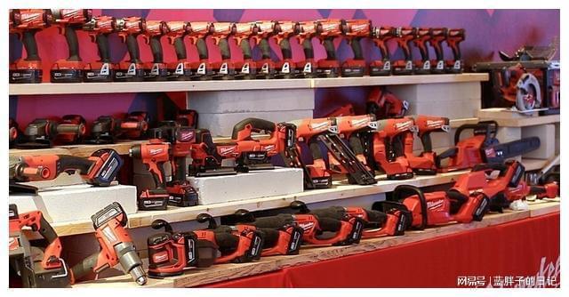 1988年现在多大了_1988今年多大年龄2020_1988多少岁了今年