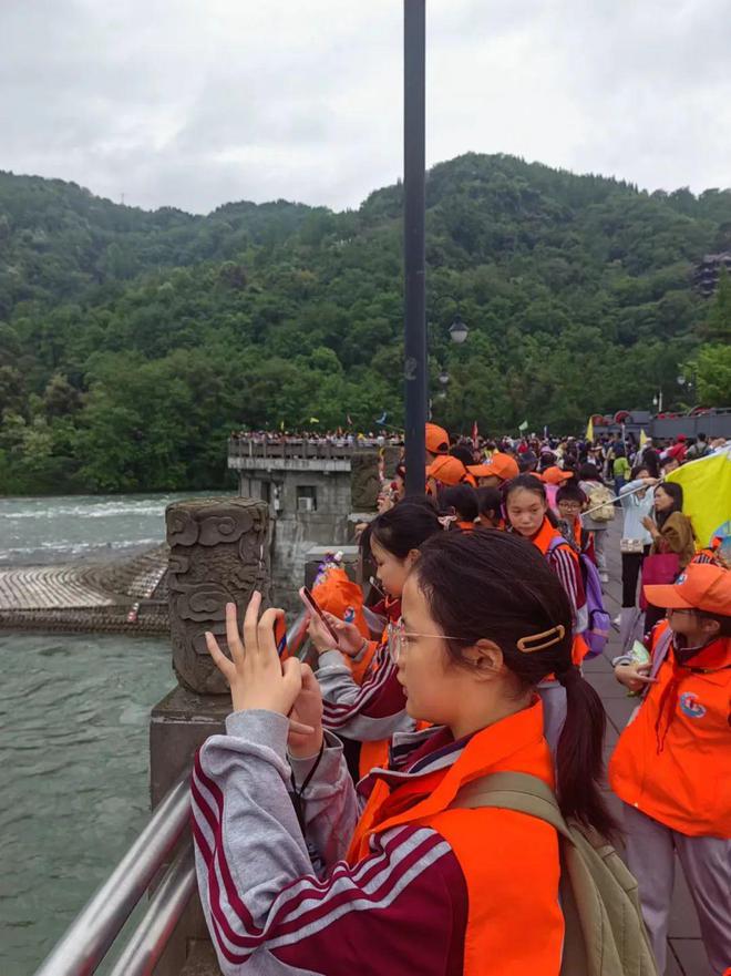 都江堰中学是国重吗_都江堰中学排名一览表_都江堰中学