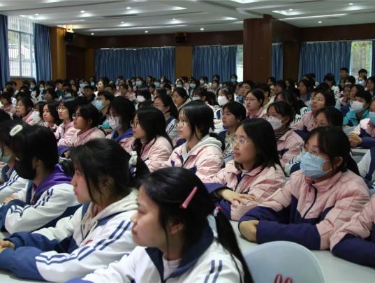 宣汉中学鸟瞰图_宣汉中学_四川省宣汉中学初中部