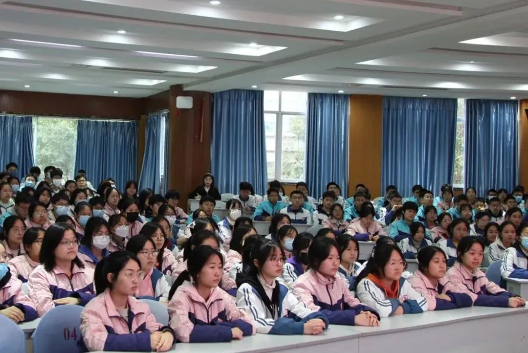 宣汉中学鸟瞰图_宣汉中学_四川省宣汉中学初中部