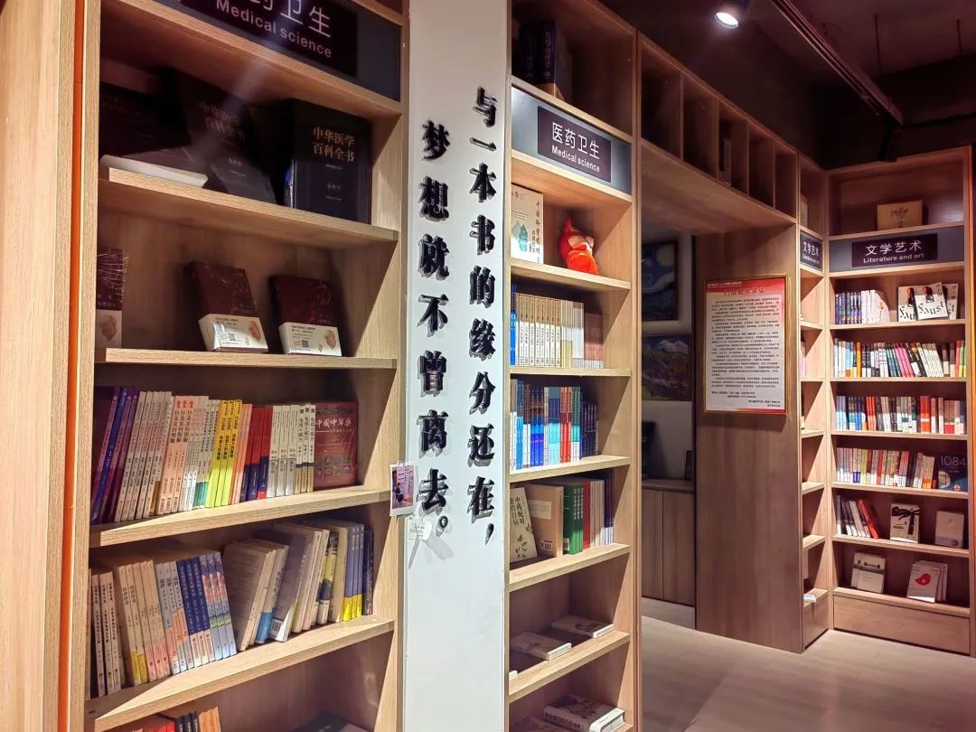 湖北学院录取分数线2021_湖北科技学院录取分数线_科技录取分数湖北学院线是多少