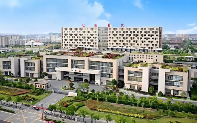 莲花中学校长_莲花中学北校区_莲花中学