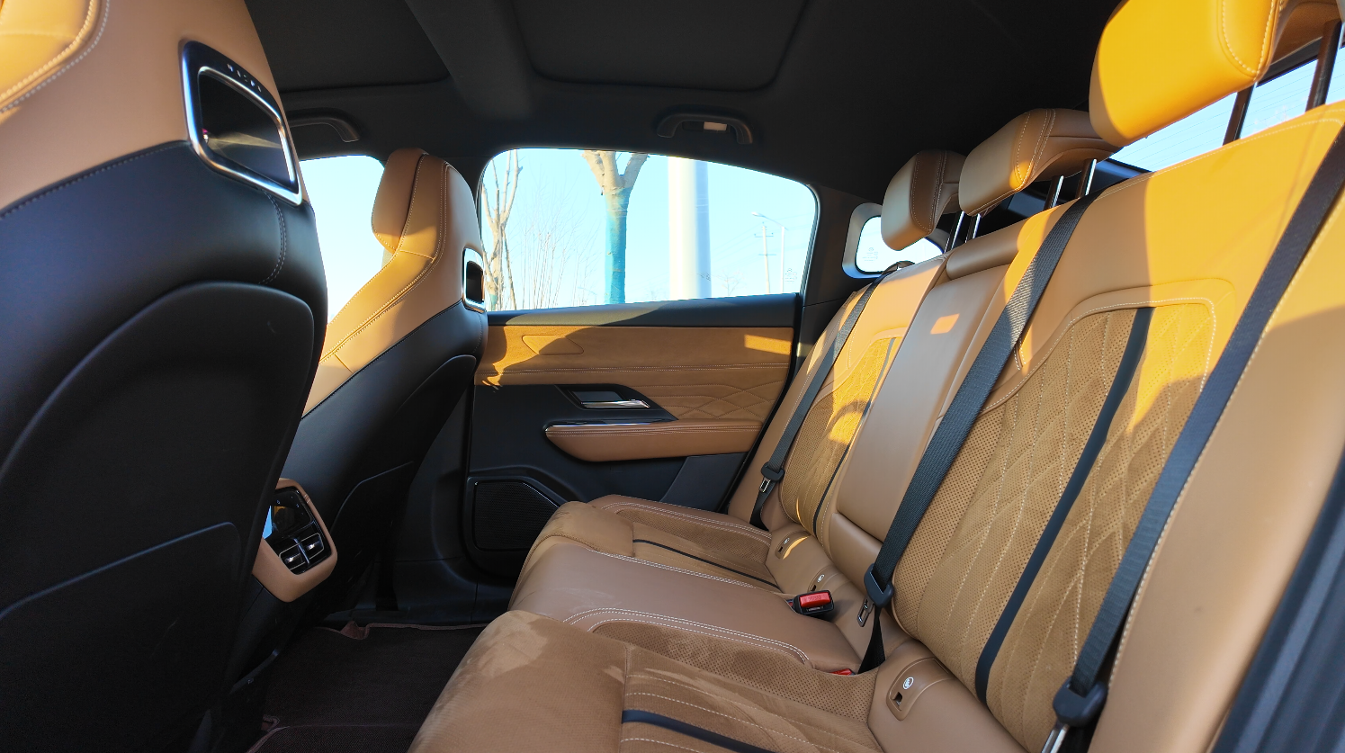 郁的意思_突兀森郁意思_郁意思是什么意思啊