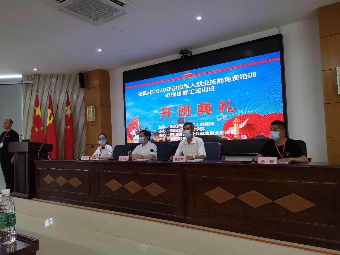 德阳安装技师学院寝室图片_德阳安装技师学院3+2_德阳安装技师学院