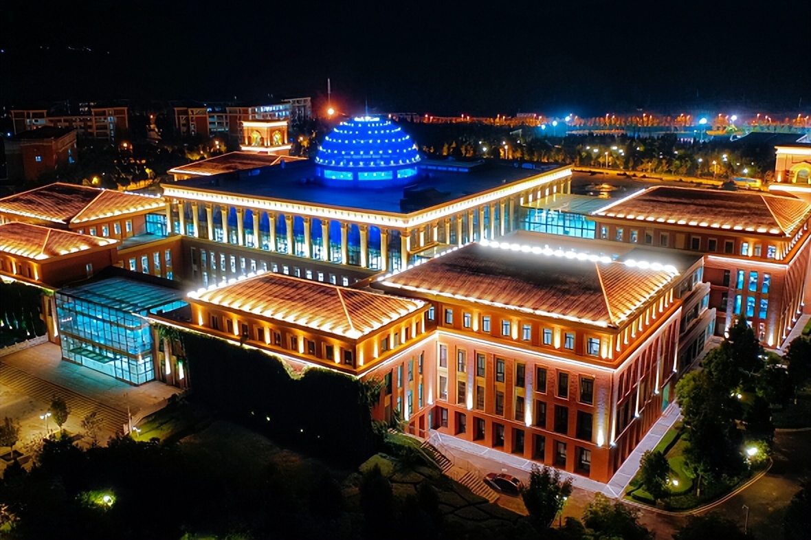 云南各个大学分数线录取_云南所有大学的分数线_云南大学分数线