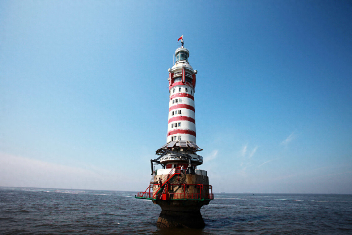灯塔水母_灯塔_股海上的灯塔