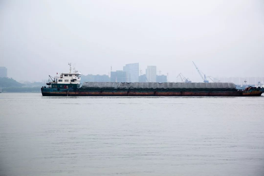 南京长江大桥走向_南京长江大桥样子_南京长江大桥