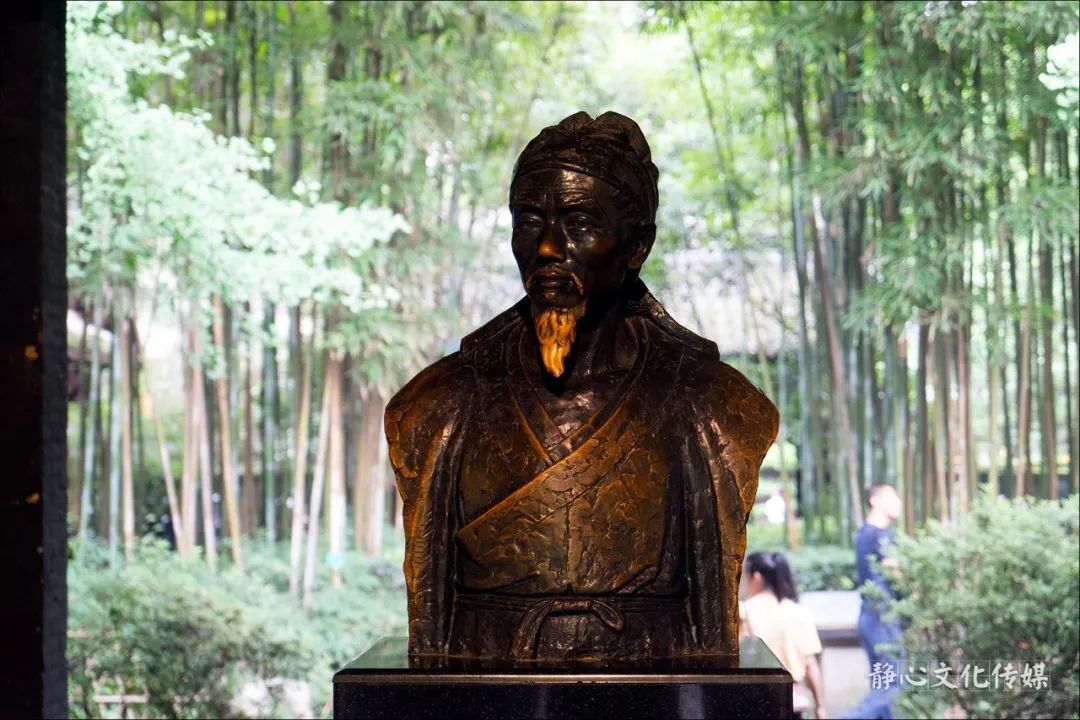 杜甫草堂_杜甫草堂和武侯祠哪个值得去_杜甫草堂简介