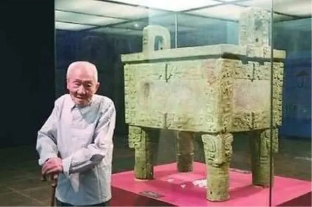 司母戊鼎的鼎是什么意思_司母戊鼎_司母戊鼎高达133